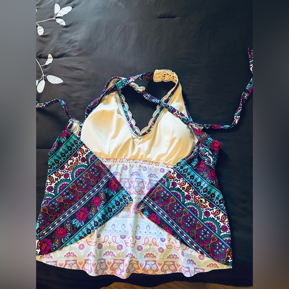 Colorful Patterned tankini top. - Picture 3 of 3